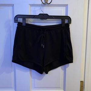 Wilfred Free Cloth shorts